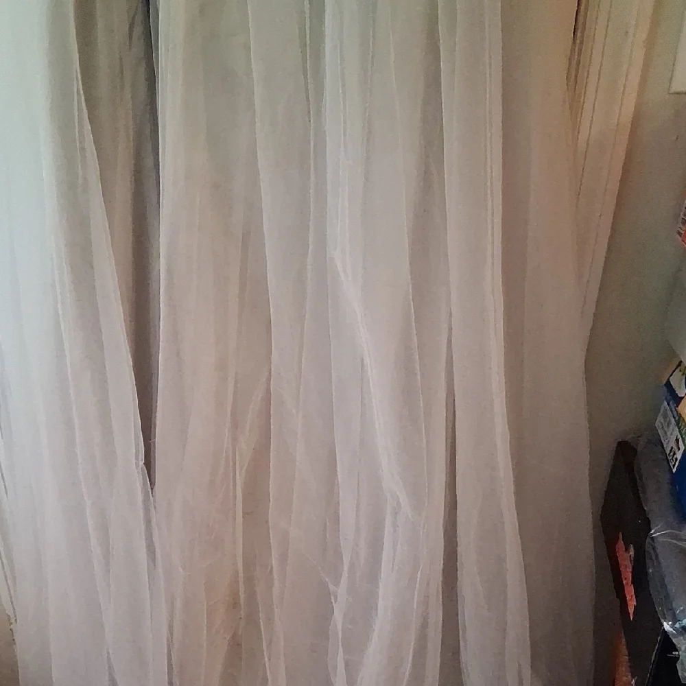 Sparkling Silver and Cream Gown - Picture 2 of 6